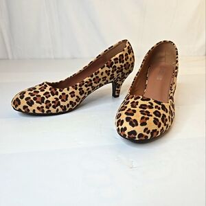 Size 9.5, 270 Women's Leopard Velvet Shoes Classic Low Heel Round Toe Pumps New